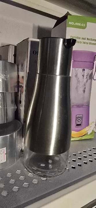 aceitera de chorro