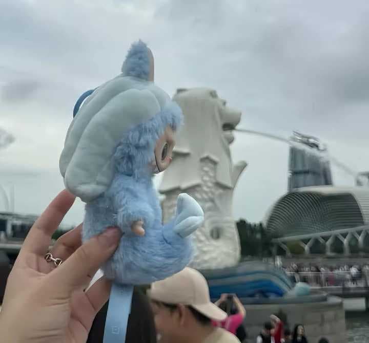 Labubu hada azul 2