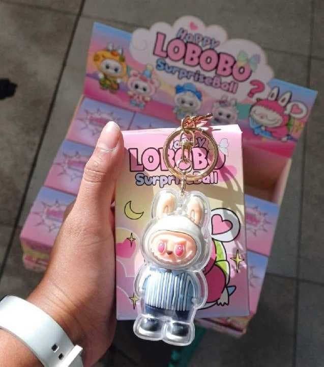 labubu llavero 2