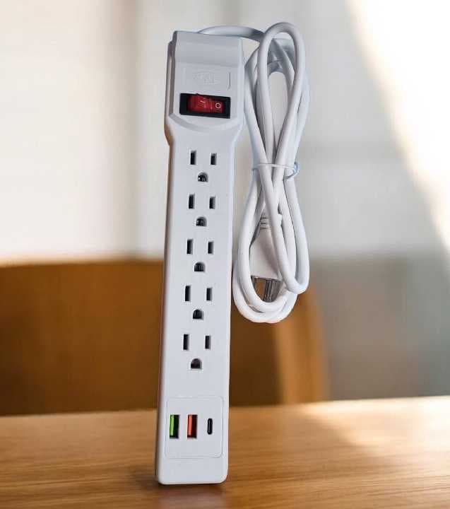 multicontacto 8 en 1 5 enchufes 2 usb 1 tipo c
