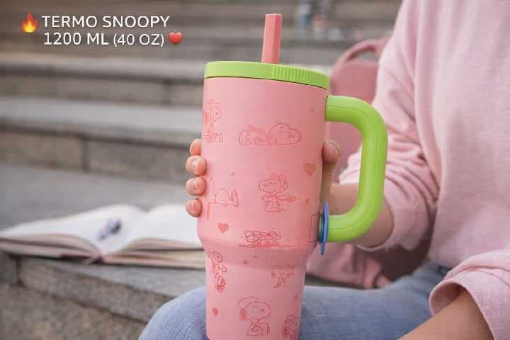 termo de snoopy 1200ml (40oz)